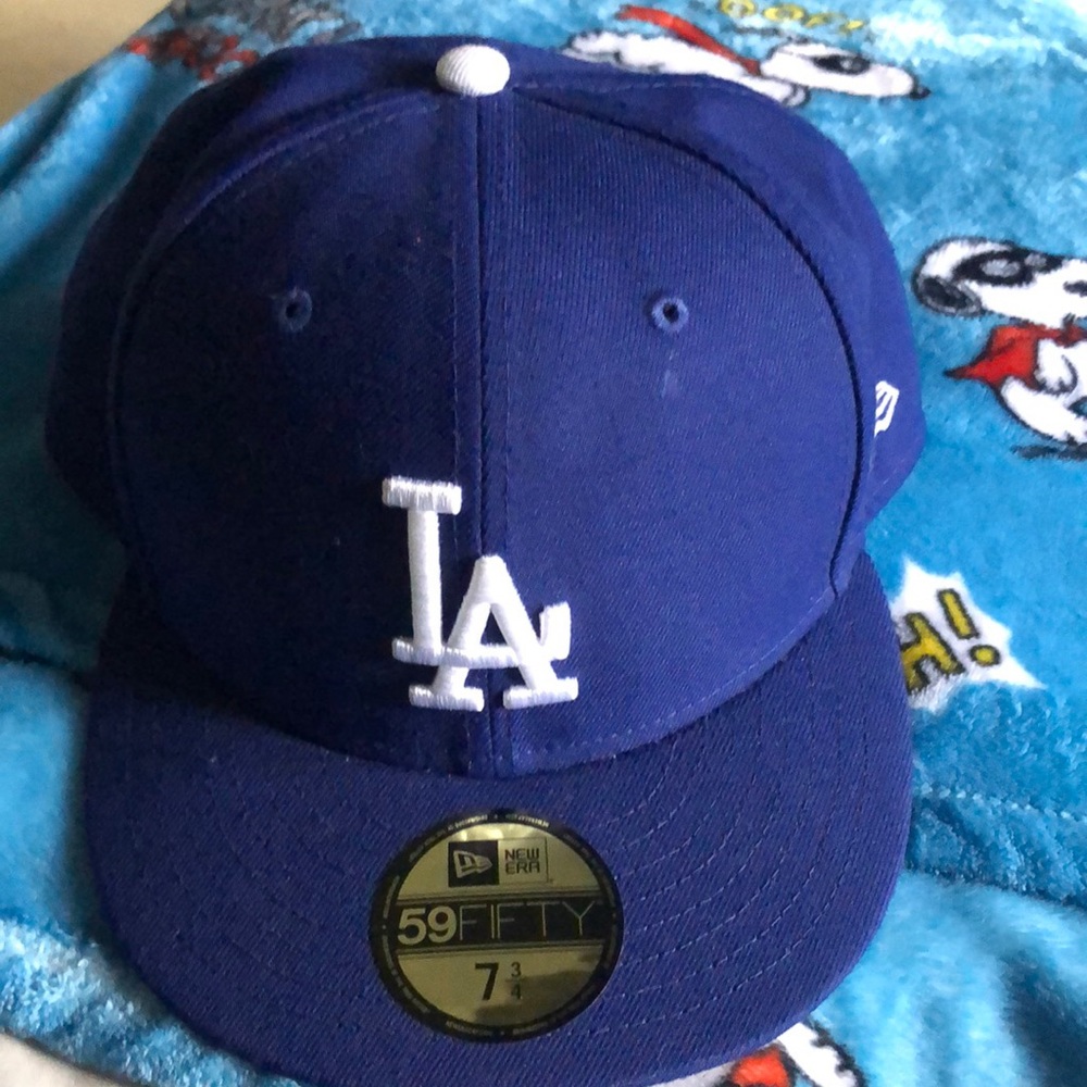 brand new fitted LA Hat